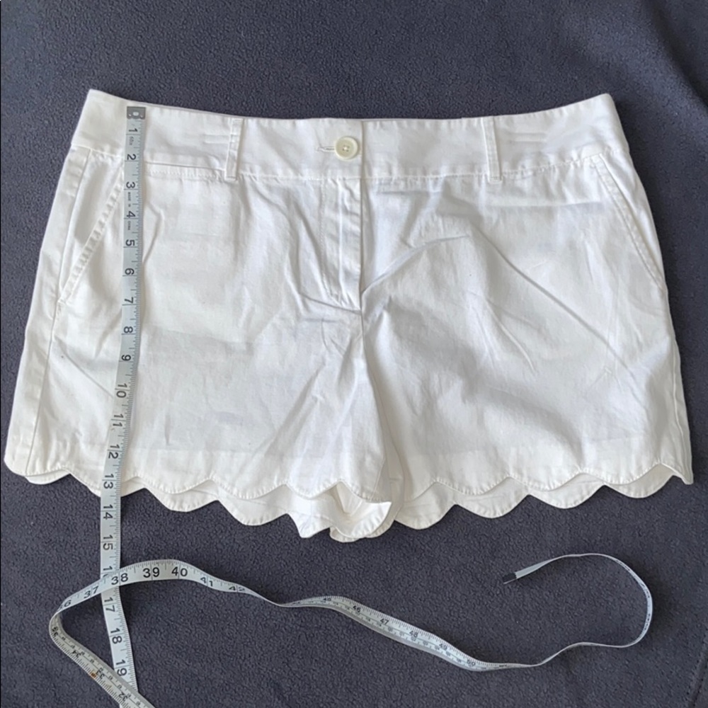 NWT - Loft Riviera Short w/ Scallop Hem - Sz 12
